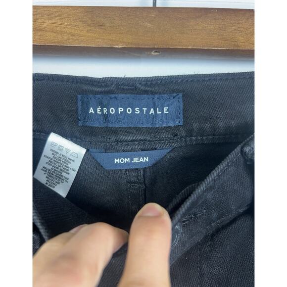 NWT AERO Mom Hig Rise Stretch Black Distressed Jeans Sz 00 - Picture 2 of 10